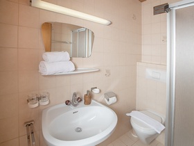 images/kaser/zimmer1/E54I4580.jpg