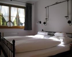 images/rosenalm/zweites-Schlafzimmer.jpg